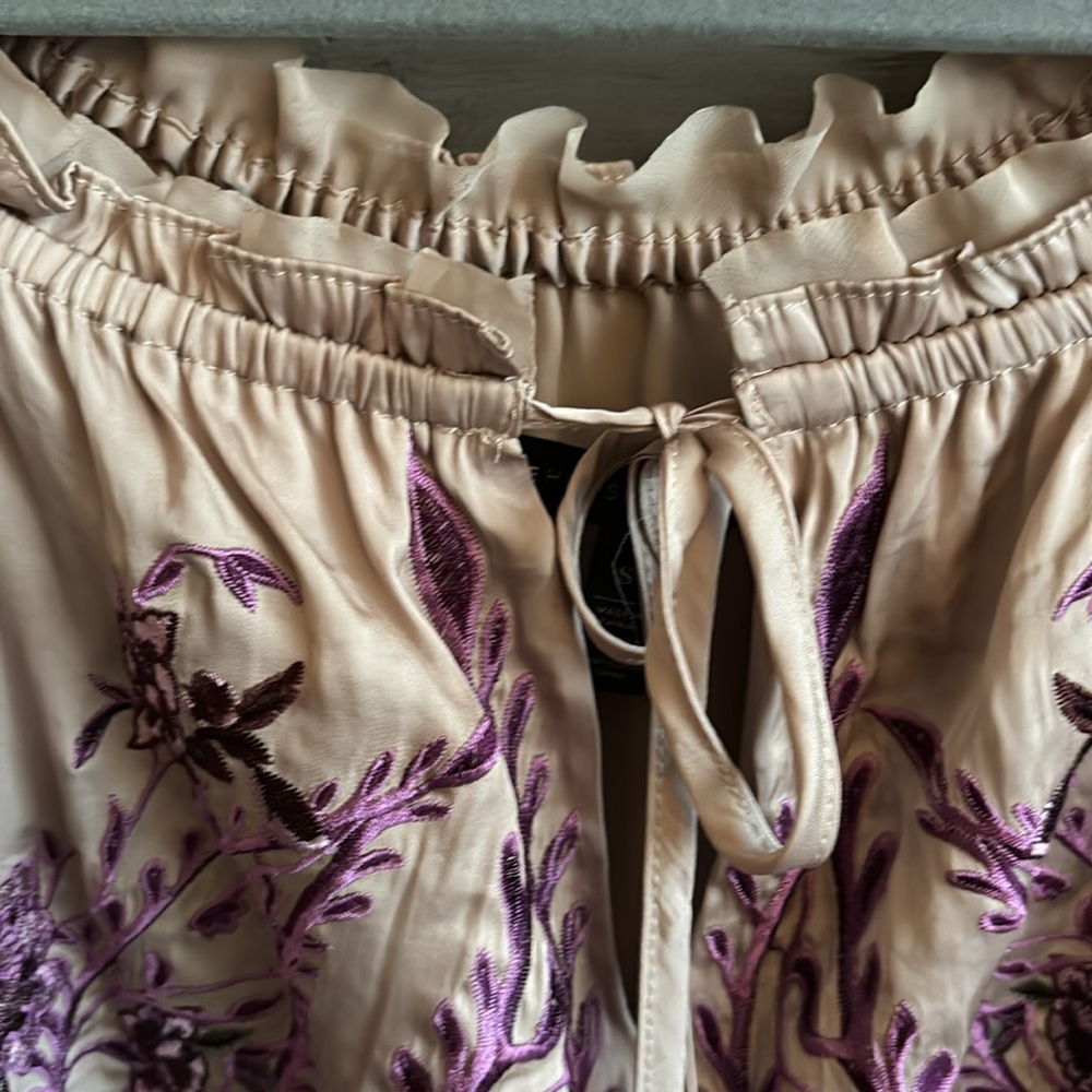 EUC WHBM TOP - Picture 8 of 8